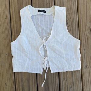 100% Linen White Sleeveless Tie-Front Top